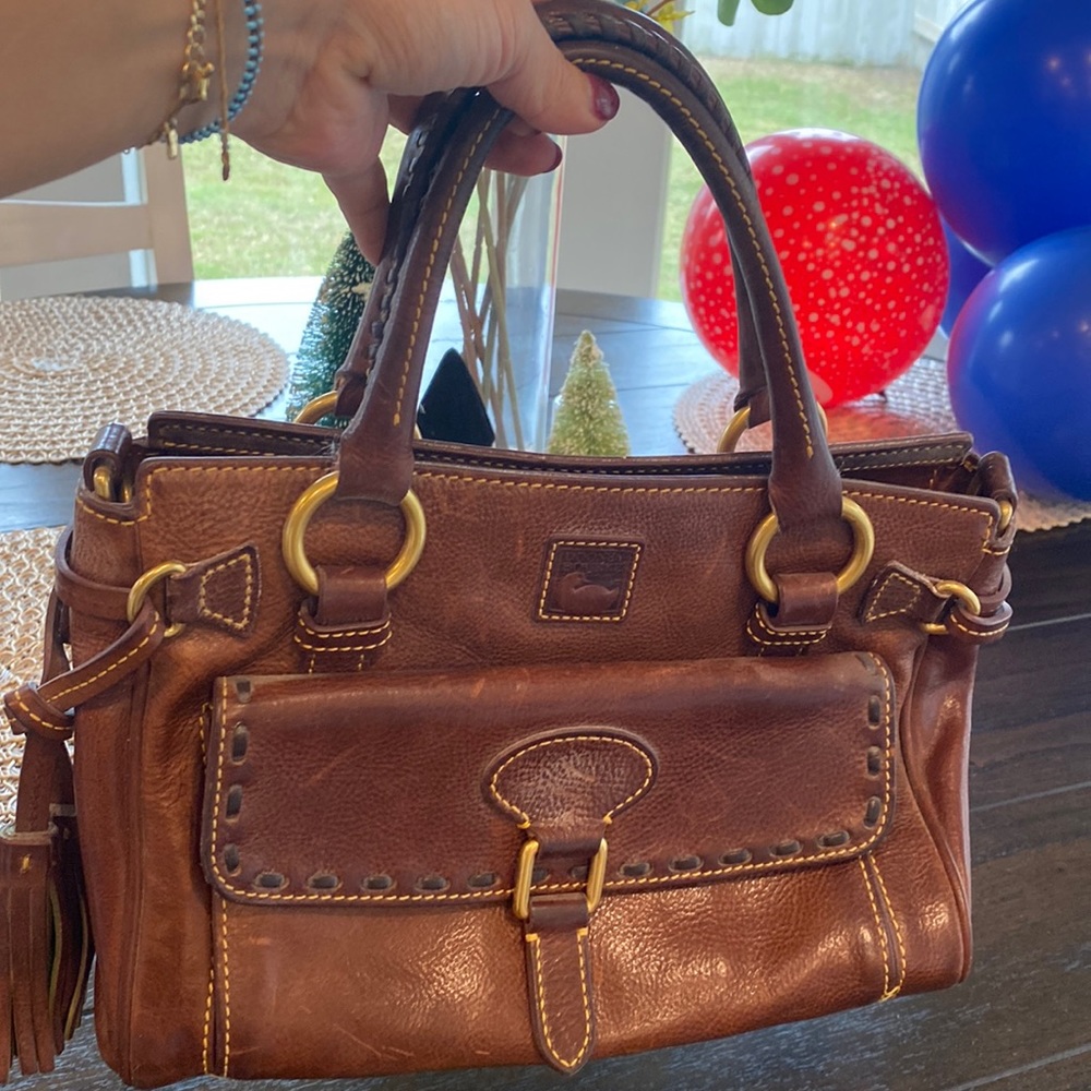 Dooney & Bourke
